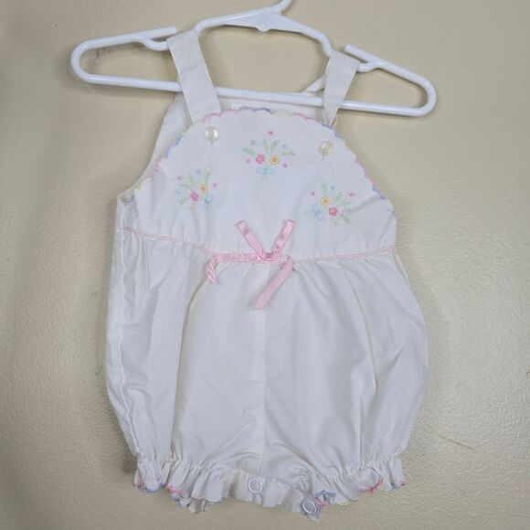 Vintage baby girl romper with flowers size 3-6m - Picture 1 of 5